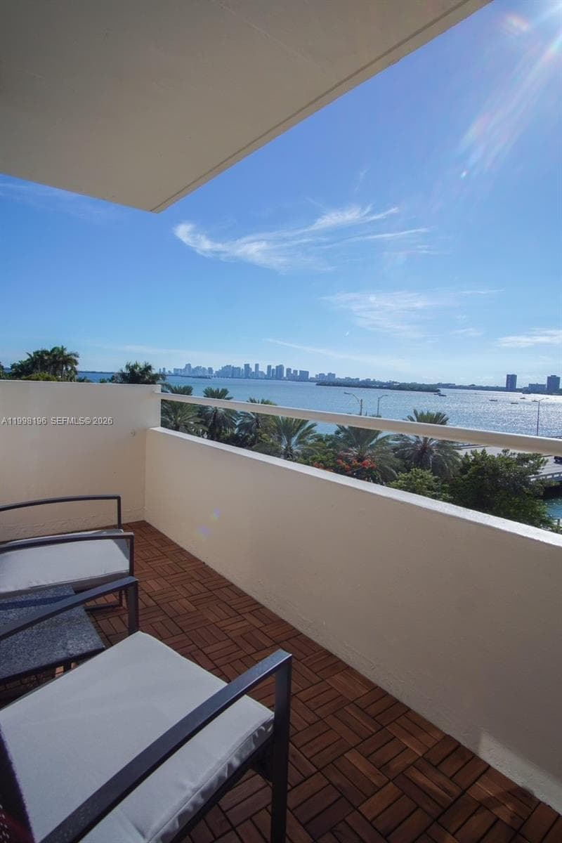 7904 West Dr # 501, North Bay Village, FL 33141
