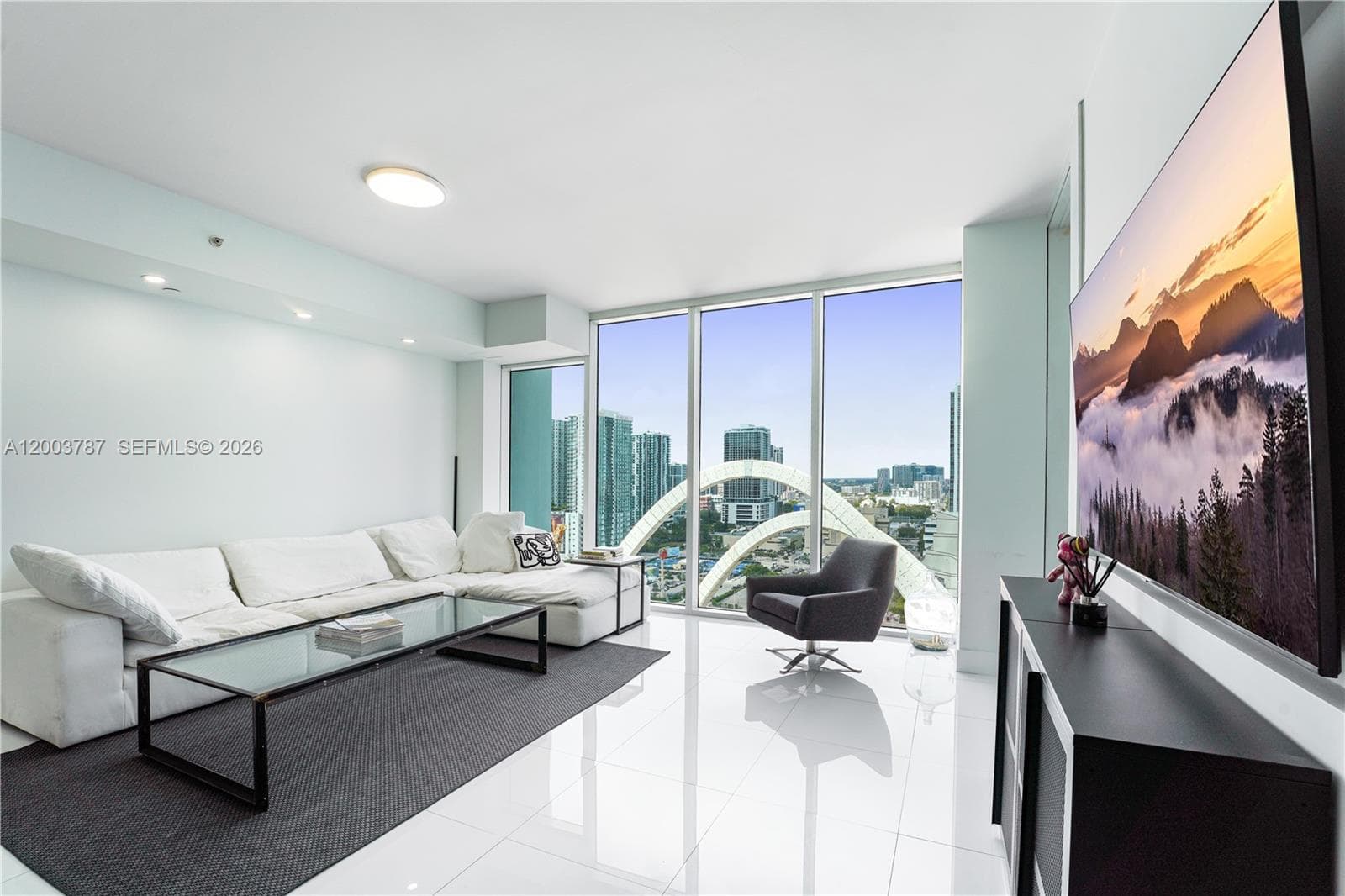 1040 Biscayne Blvd # 1905, Miami, FL 33132
