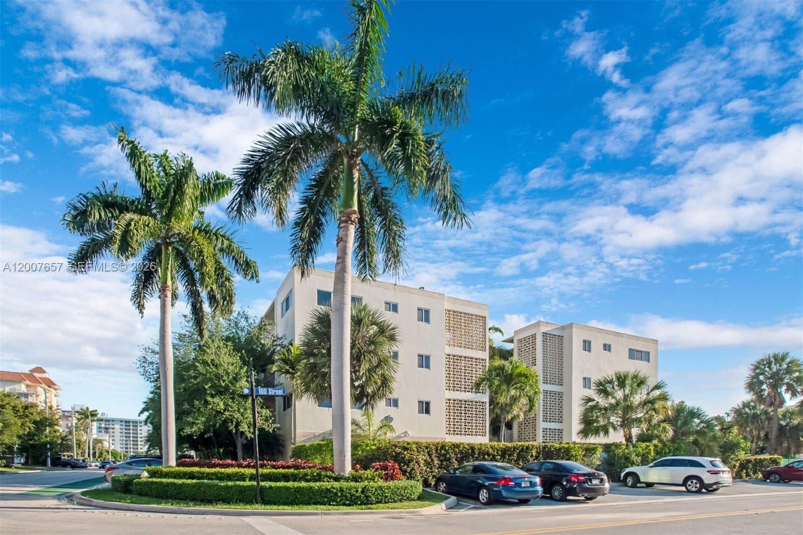 10001 W Bay Harbor Dr # 208, Bay Harbor Islands, FL 33154