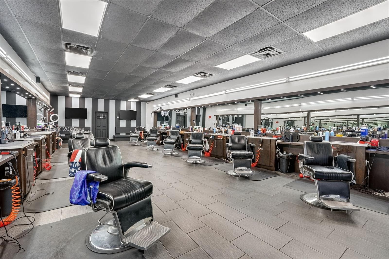 Established Barbershop for Sale – Prime Kendall Location, Kendall, FL 33175