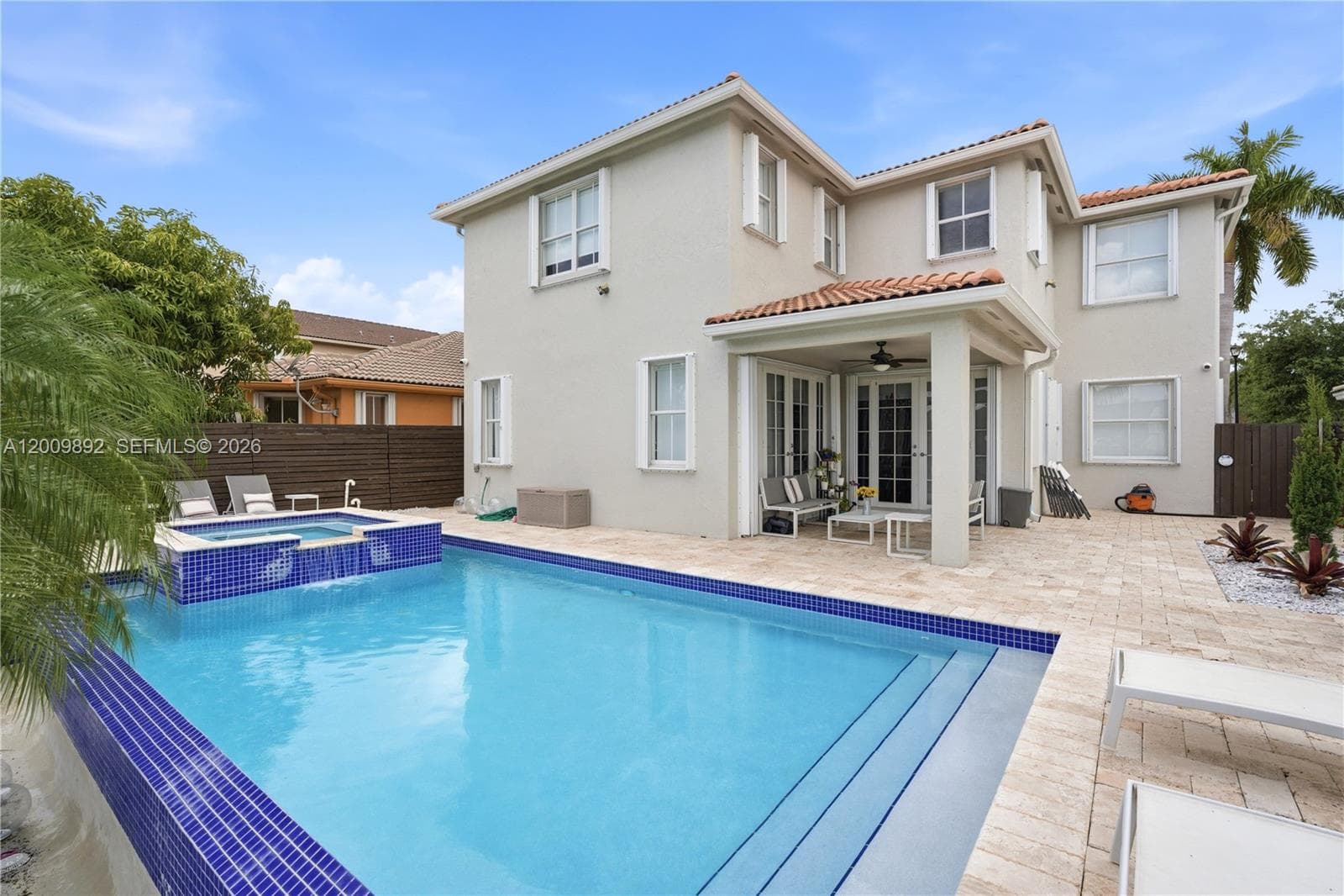 11090 NW 84th St, Doral, FL 33178