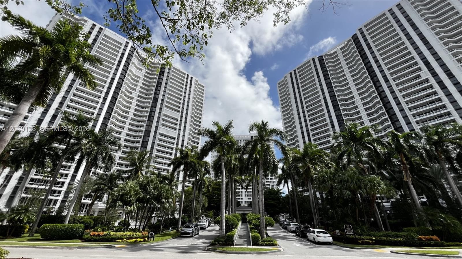 21150 Point Pl # 1202, Aventura, FL 33180