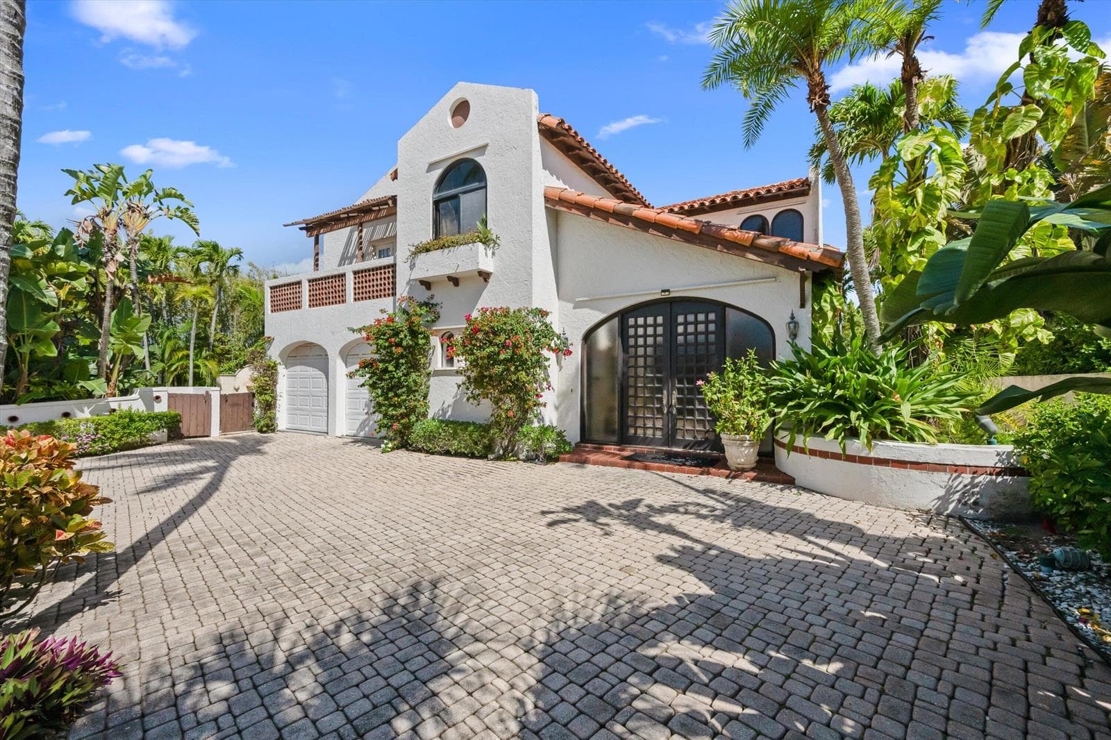 23 Sloans Curve Drive, Palm Beach, FL 33480