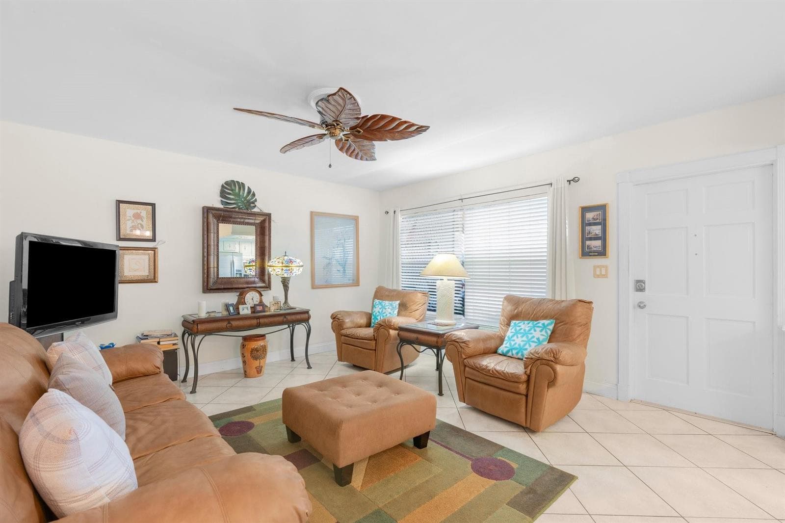 100 SE 6th Avenue # 304, Pompano Beach, FL 33060