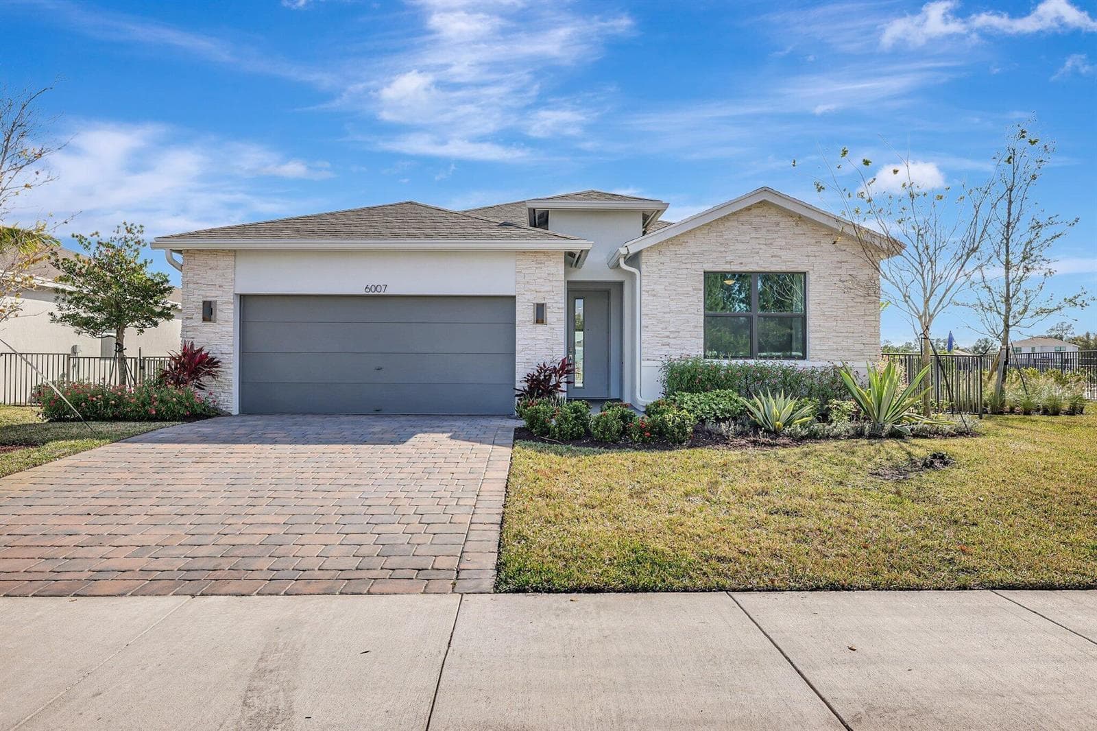 6007 SE Skyblue Circle, Stuart, FL 34997