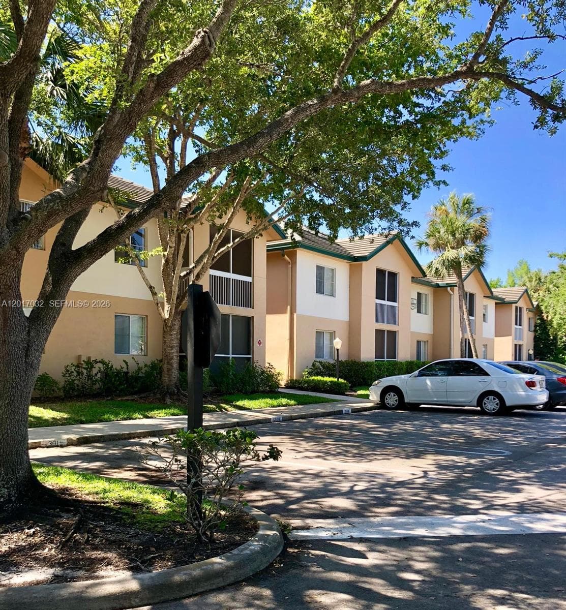 9855 Westview Dr # 723, Coral Springs, FL 33076
