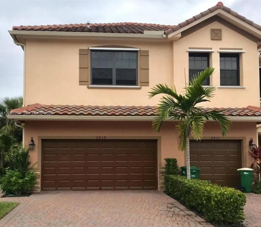 5919 NW 56th Pl, Tamarac, FL 33319