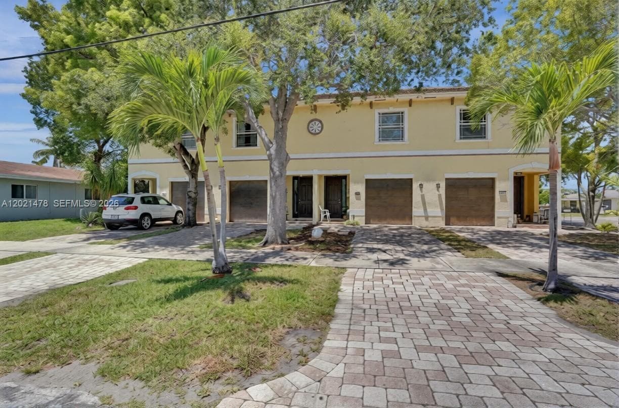 1247 NE 23rd Ave, Pompano Beach, FL 33062