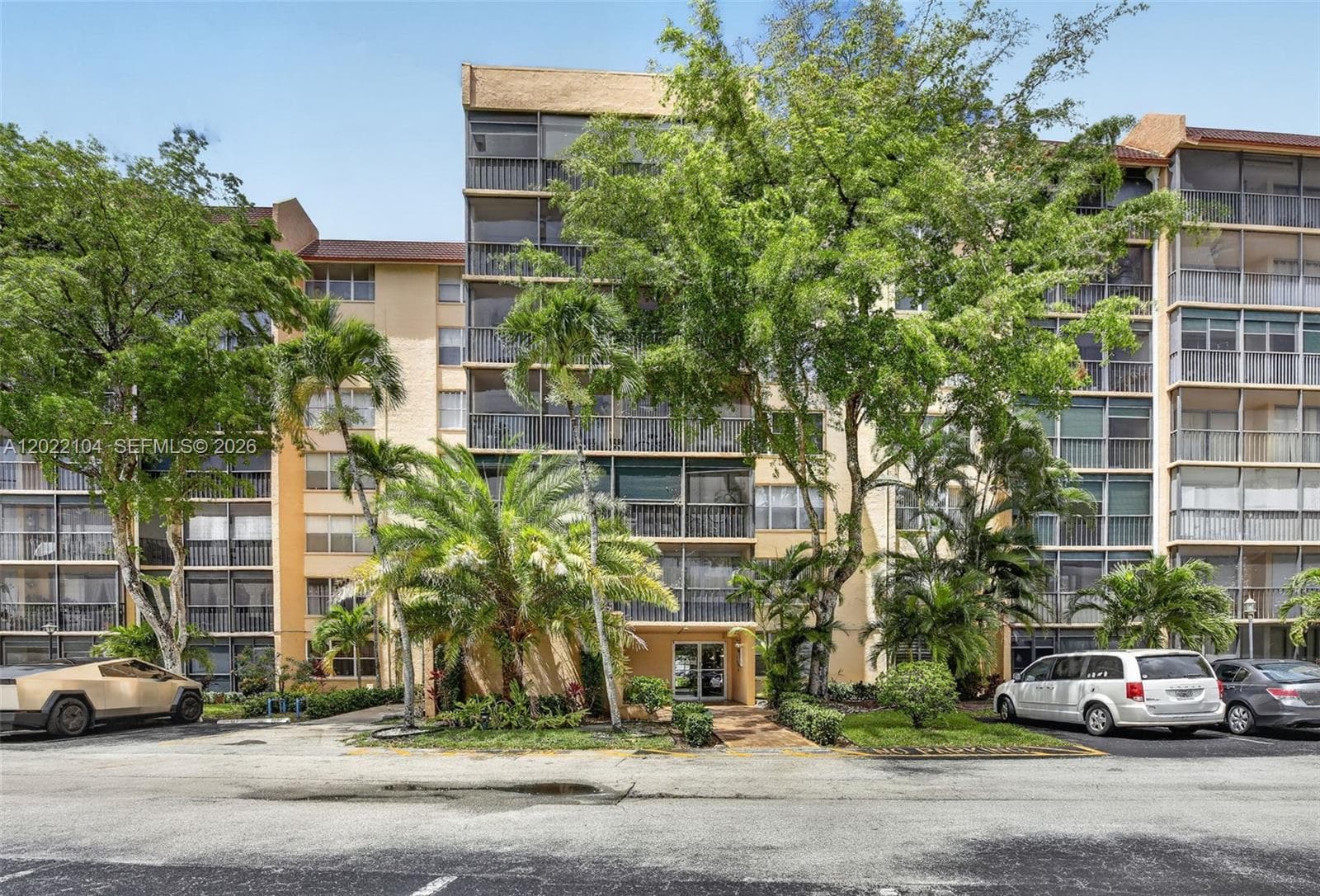 3771 Environ Blvd # 355, Lauderhill, FL 33319