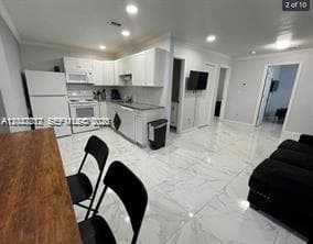 2240 Simms St, Hollywood, FL 33020