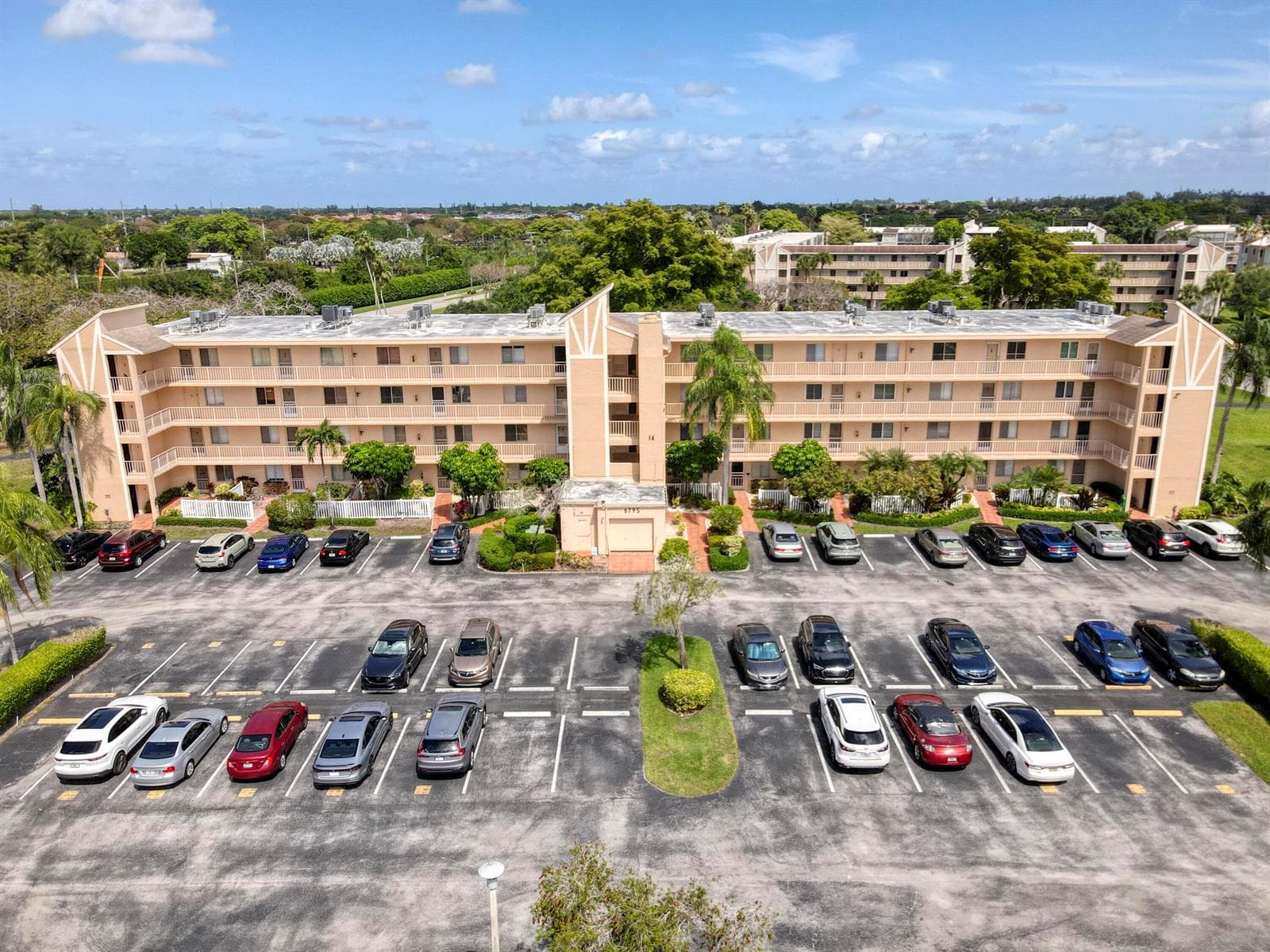 6795 Huntington Lane # 406, Delray Beach, FL 33446