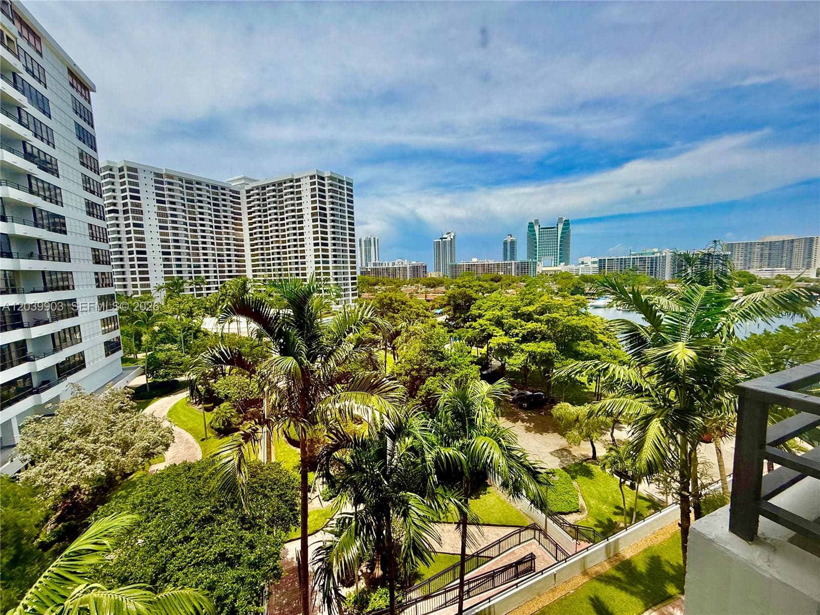 500 Three Islands Blvd # 421, Hallandale Beach, FL 33009