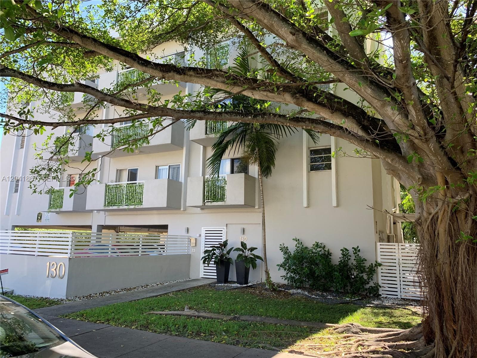 130 Mendoza Ave # 33, Coral Gables, FL 33134