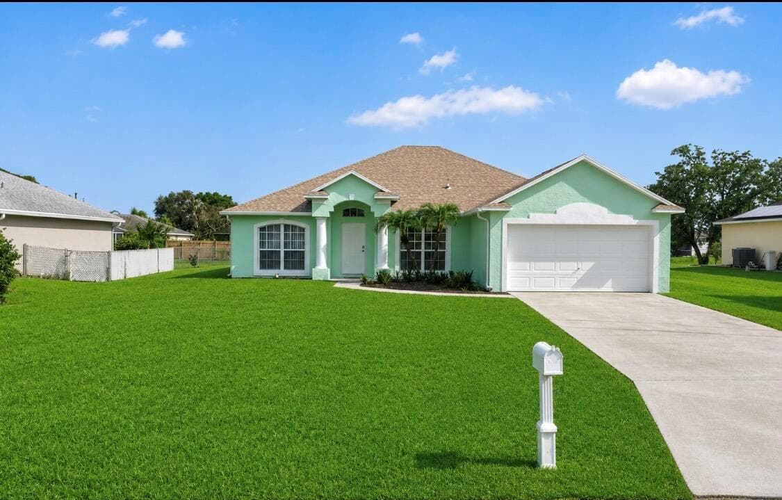 522 SW Mccomb Avenue, Port St. Lucie, FL 34953