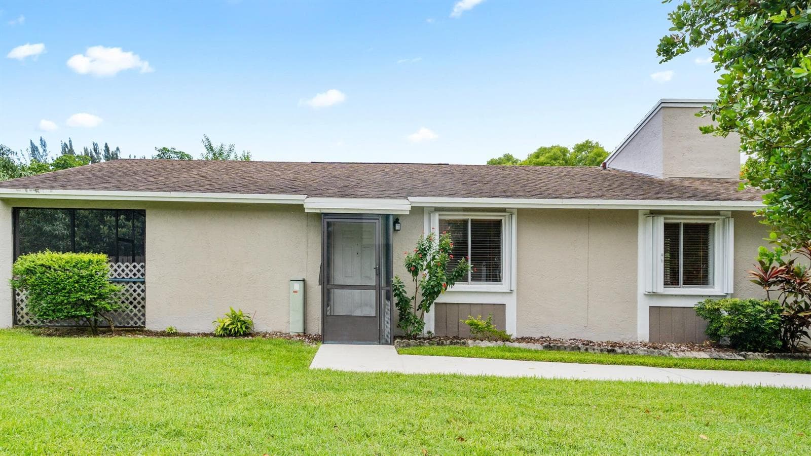 570 Woodgate Circle # A, Sunrise, FL 33326