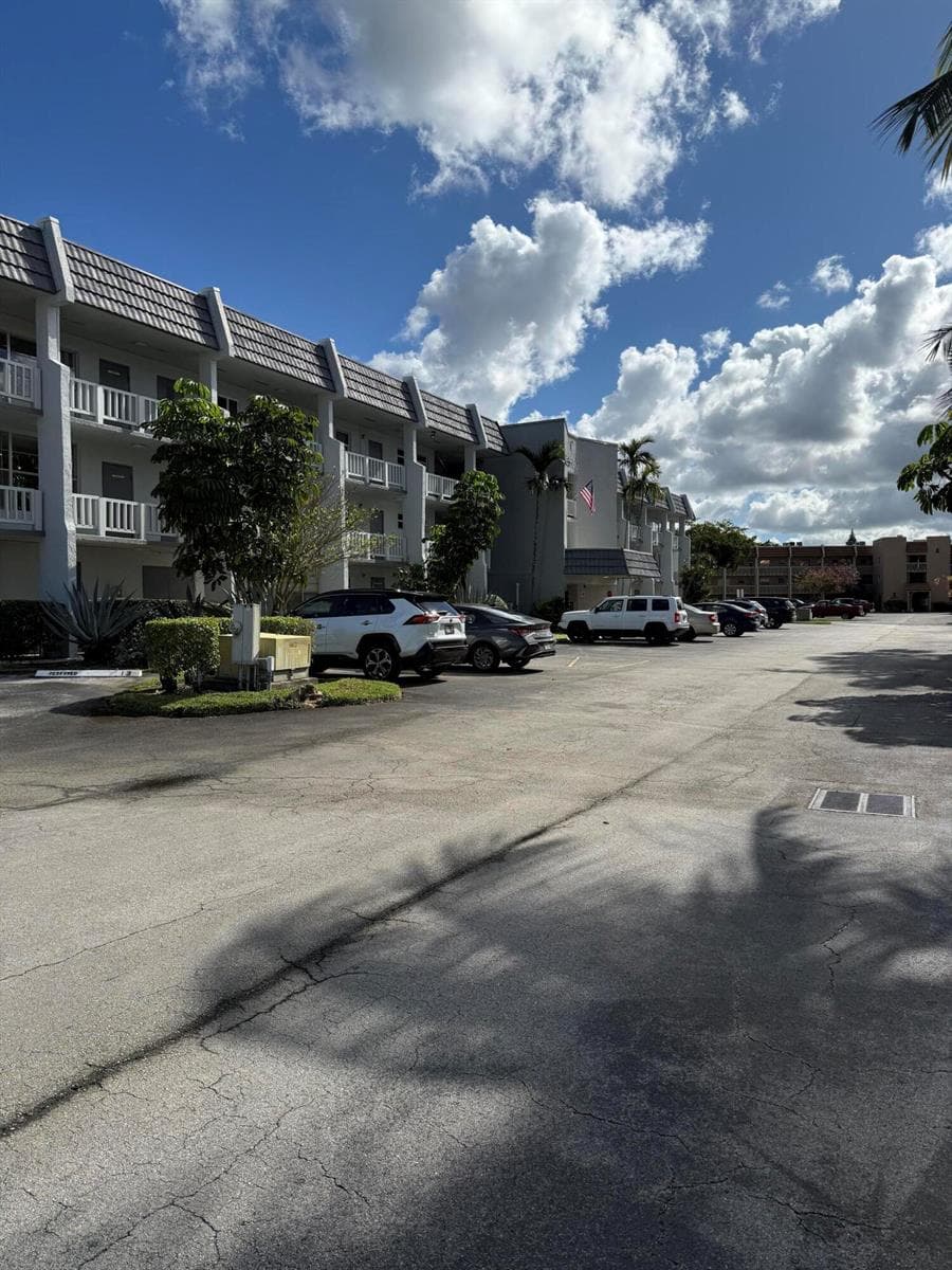 6650 Royal Palm Boulevard # 205c, Margate, FL 33063
