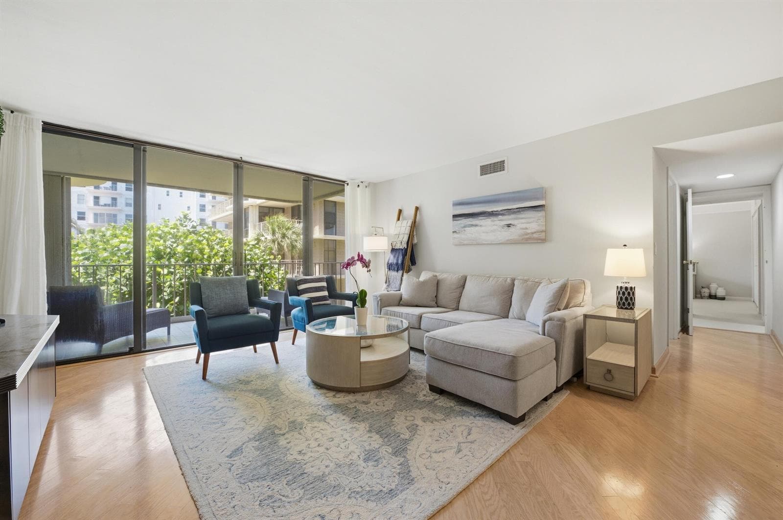 3200 S Ocean Boulevard # D203, Palm Beach, FL 33480