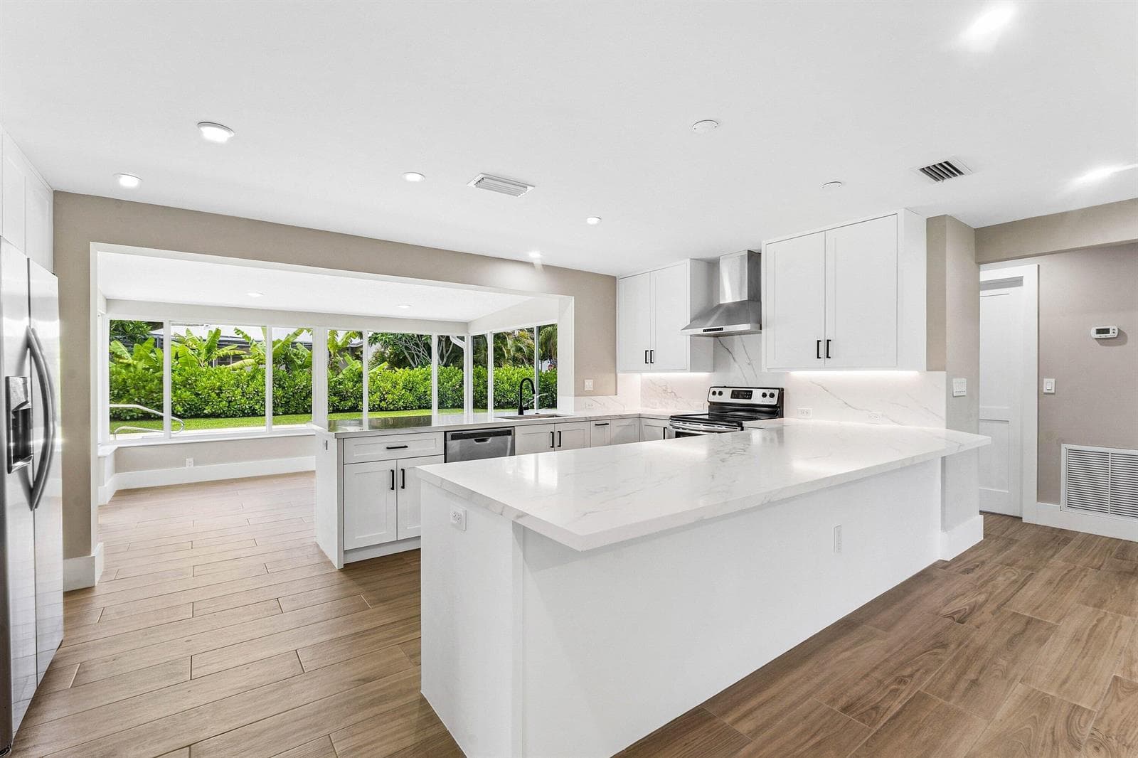 945 Westwind Drive, North Palm Beach, FL 33408