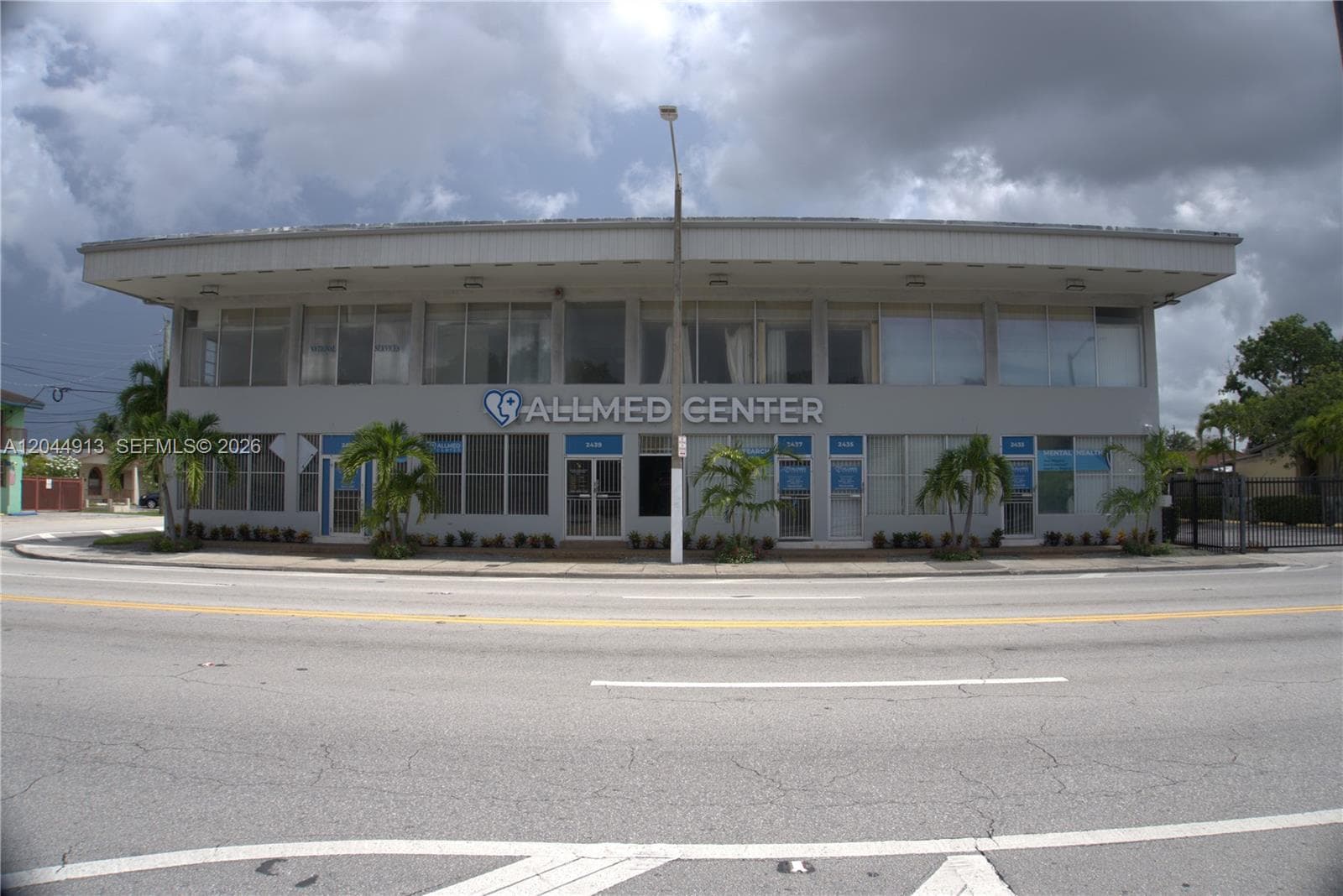 2433 NW 7th St, Miami, FL 33125