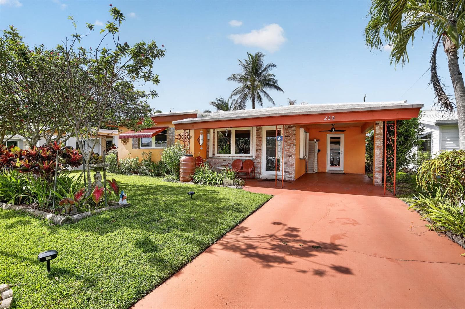 220 NW 48th Street, Oakland Park, FL 33309