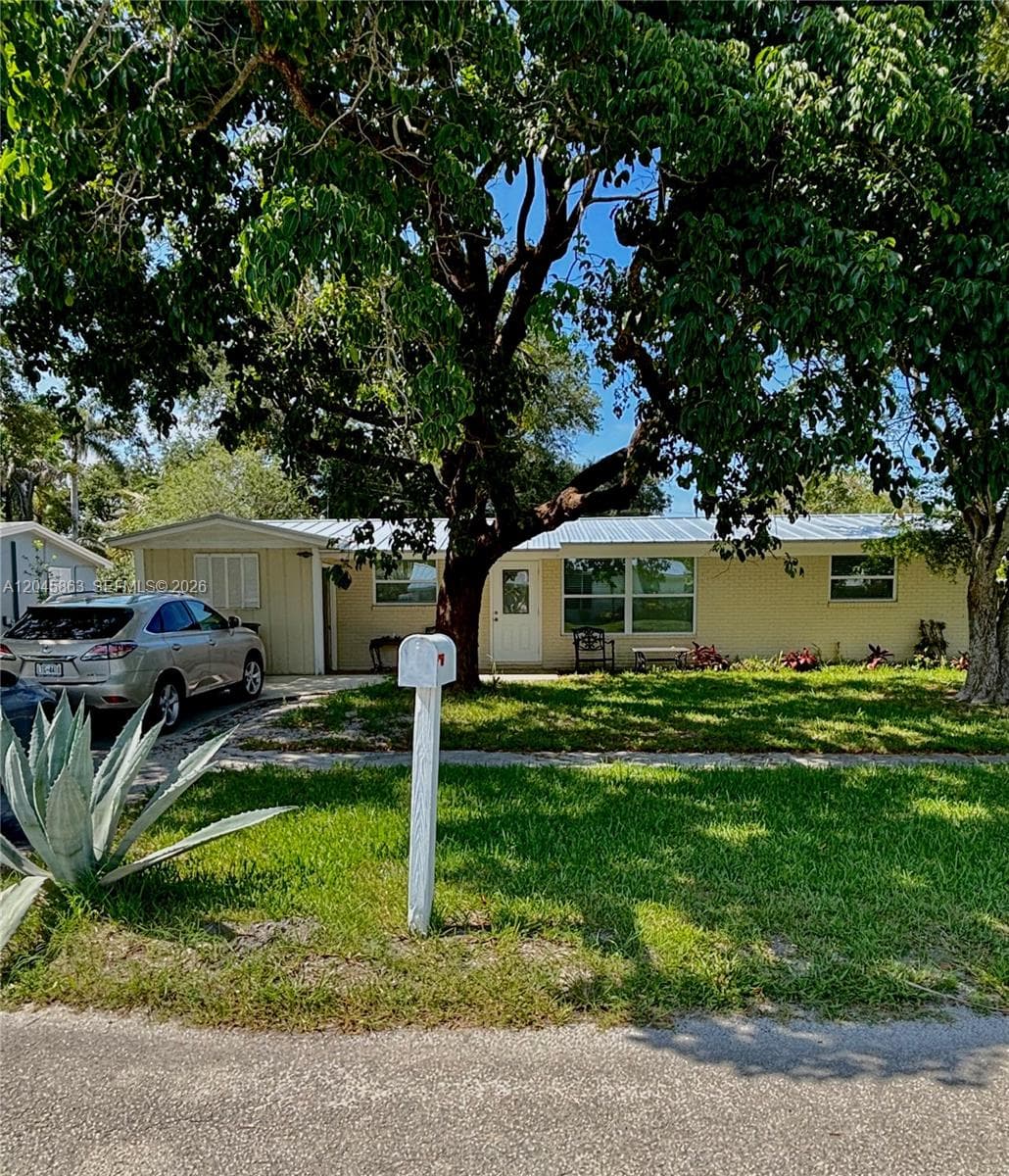 5809 Sullivan Rd, Jupiter, FL 33458