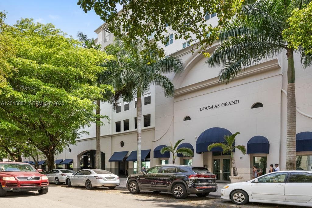 50 Menores Ave # 805, Coral Gables, FL 33134