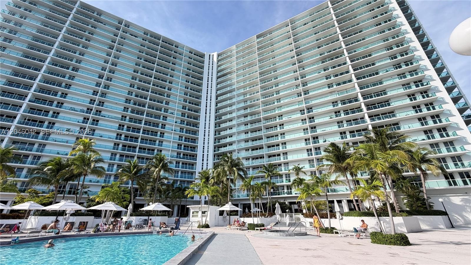 100 Bayview Dr # 509, Sunny Isles Beach, FL 33160