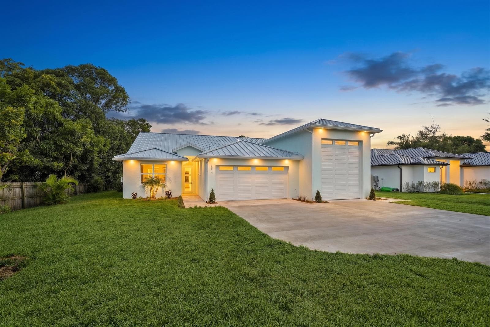 516 SE Alamanda Way, Stuart, FL 34996