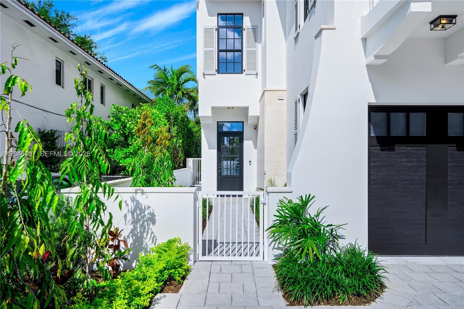 2712 S Le Jeune Rd, Coral Gables, FL 33134