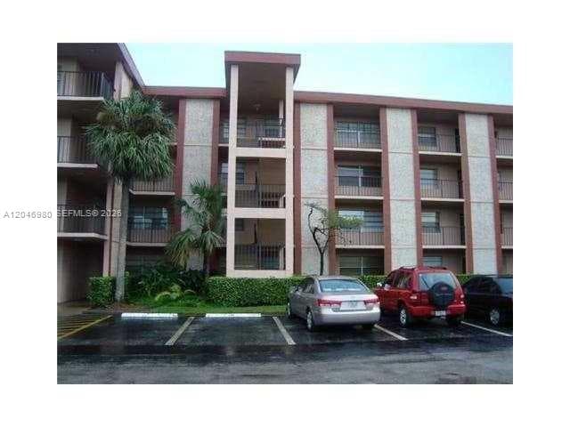3099 NW 48th Ave # 362, Lauderdale Lakes, FL 33313