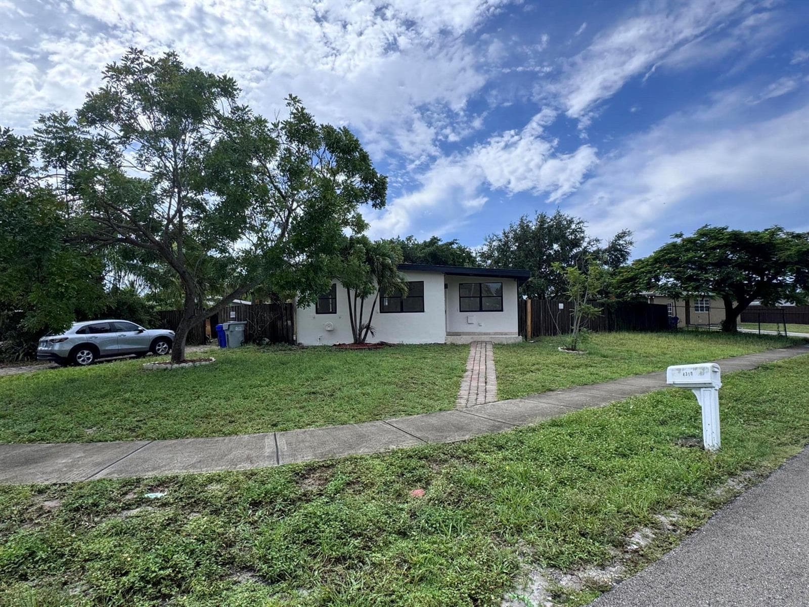 4310 NE 13th Avenue, Pompano Beach, FL 33064