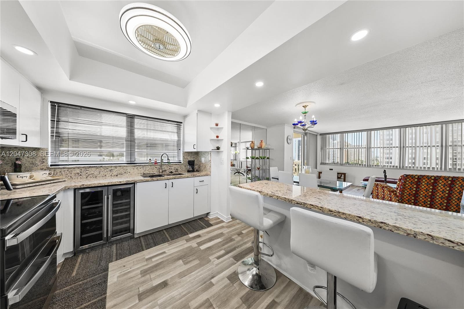 1825 S Ocean Dr # 914, Hallandale Beach, FL 33009