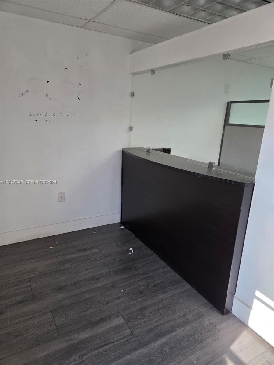 7274 NW 70th St, Miami, FL 33166
