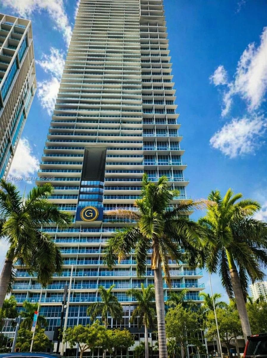 1100 Biscayne Blvd # 3708, Miami, FL 33132