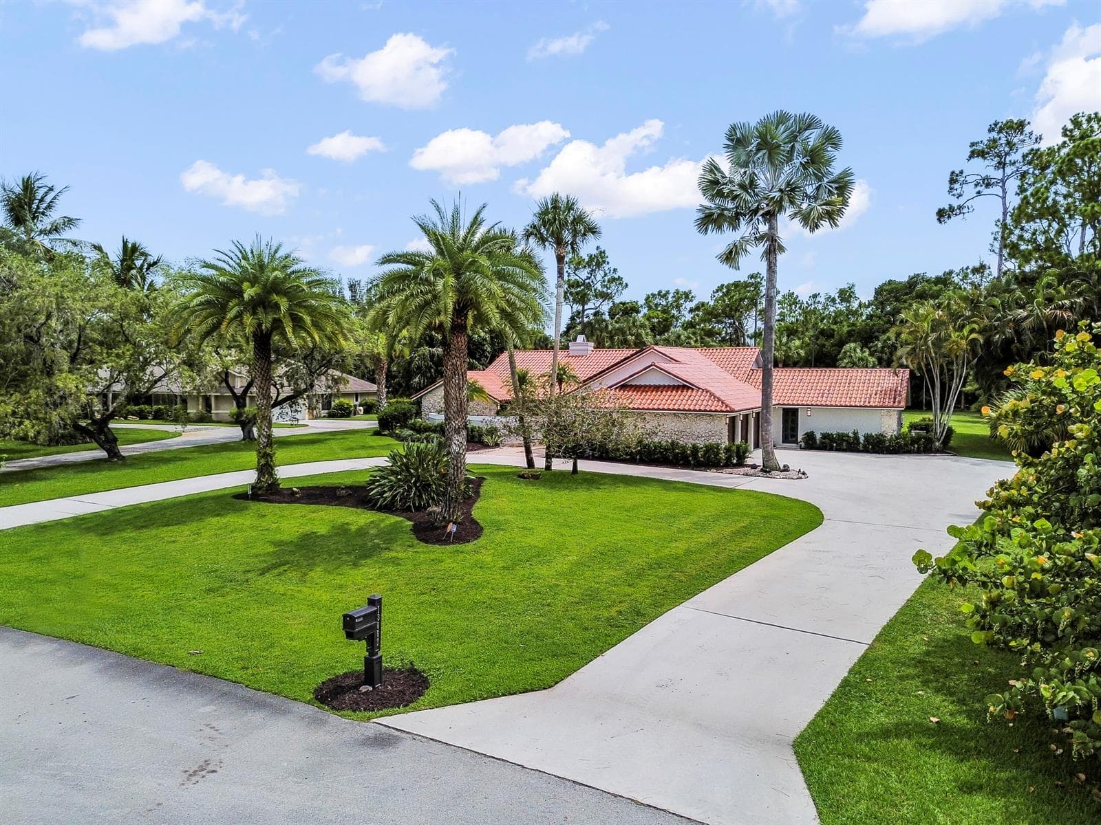 13067 Doubletree Circle, Wellington, FL 33414