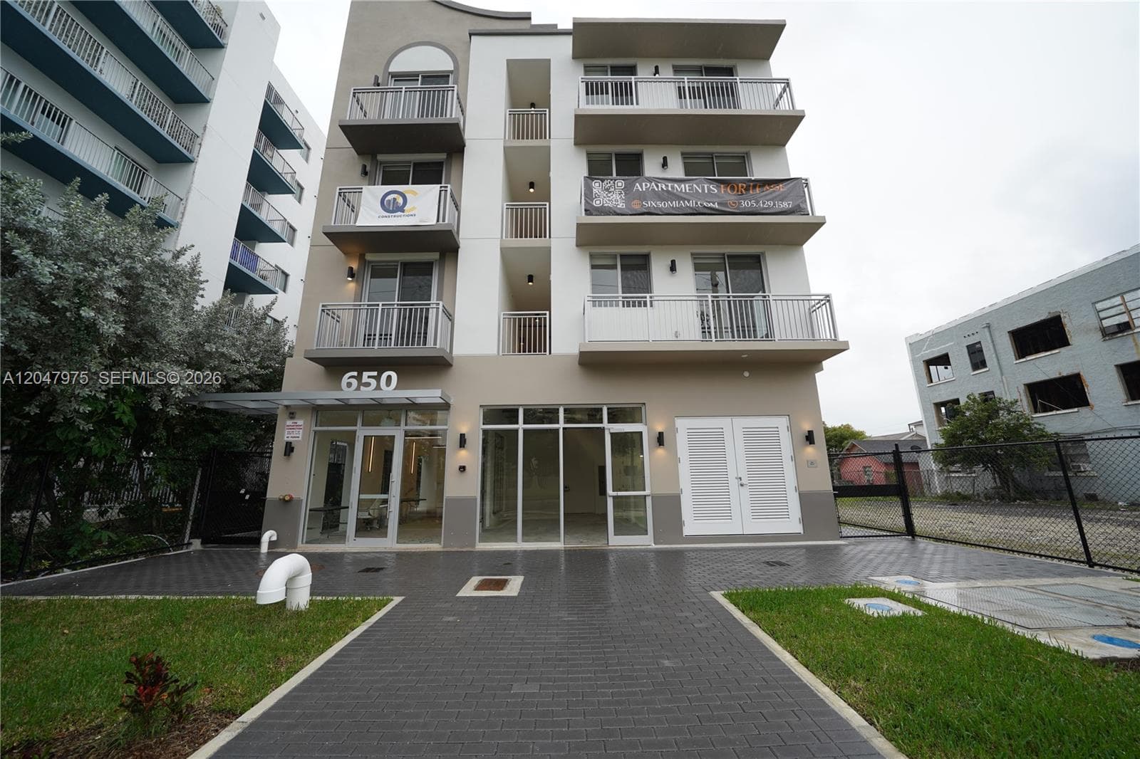 650 SW 1st St # 1, Miami, FL 33130