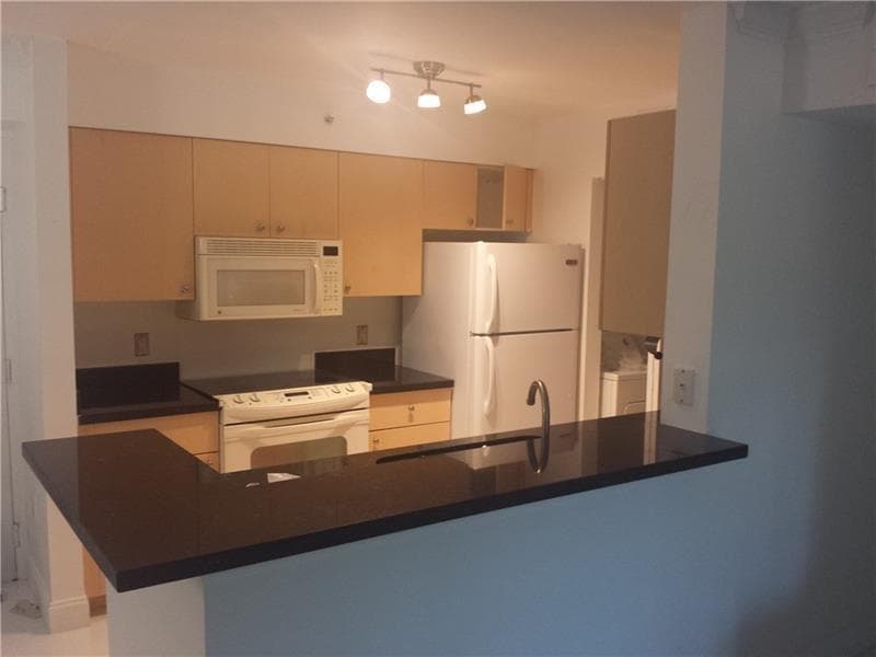 2451 E Centergate Drive # 208, Miramar, FL 33025