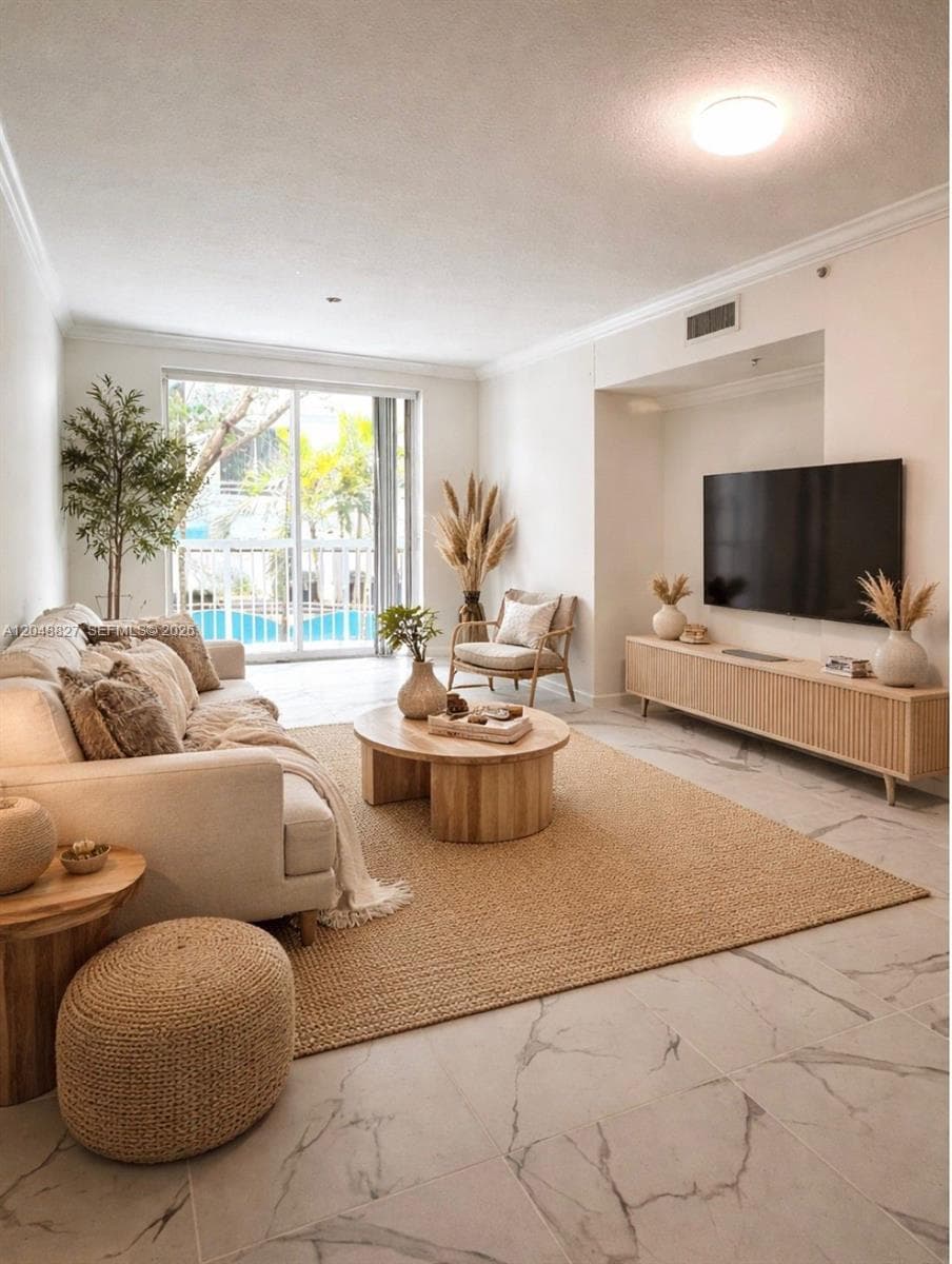 9172 Collins Ave # 214, Surfside, FL 33154