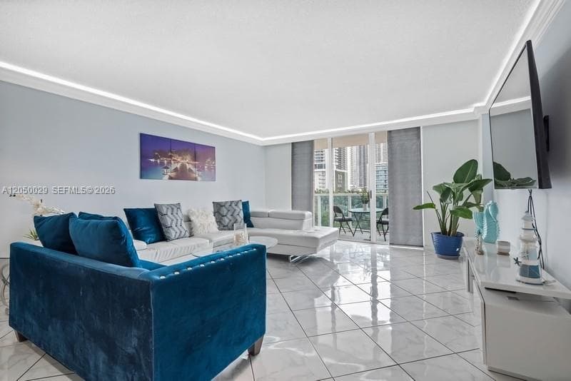 3800 S Ocean Dr # 410, Hollywood, FL 33019