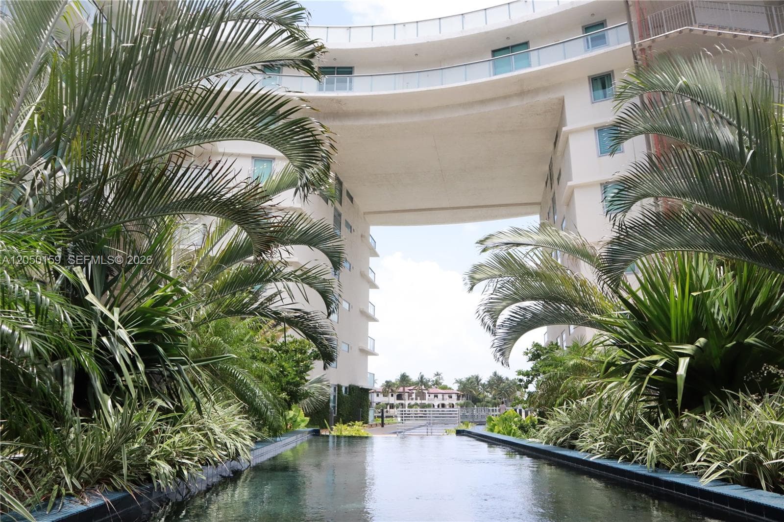 6620 Indian Creek Dr # 302, Miami Beach, FL 33141
