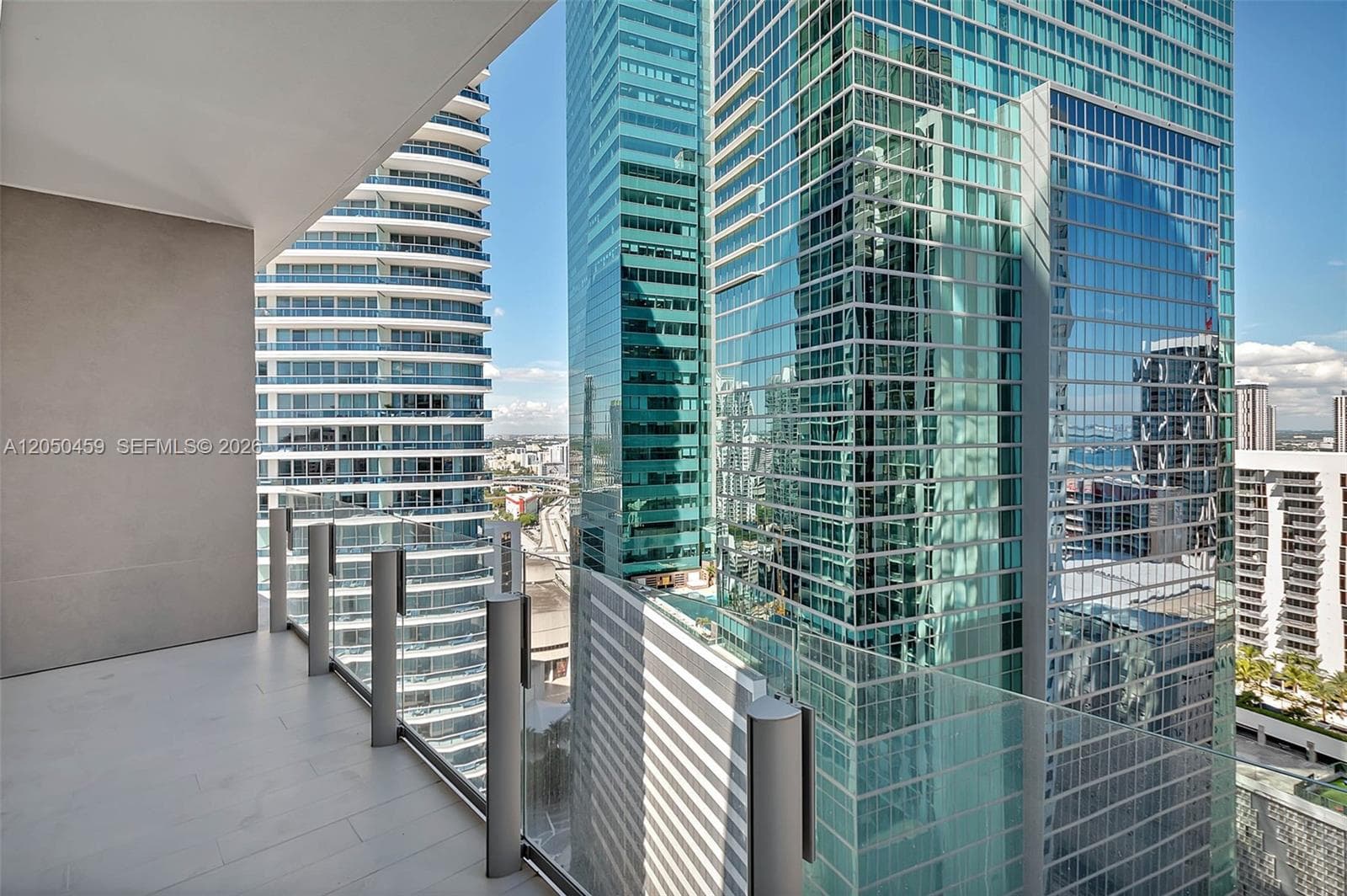 300 Biscayne Boulevard Way # 3008W, Miami, FL 33131