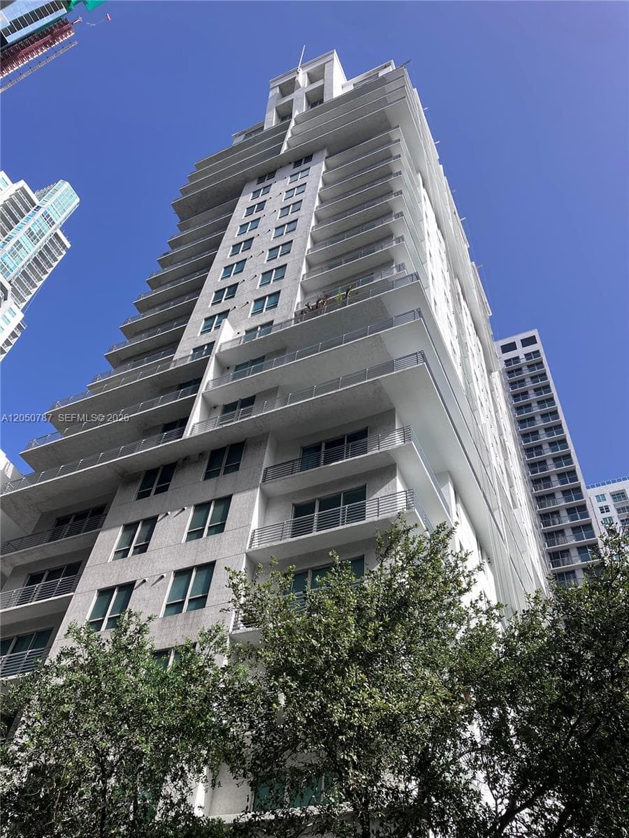 234 NE 3rd St # UPH09, Miami, FL 33132