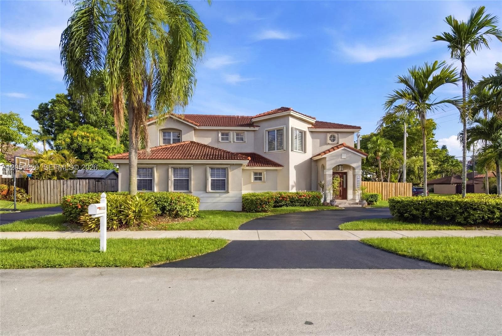 11980 SW 99th St, Miami, FL 33186