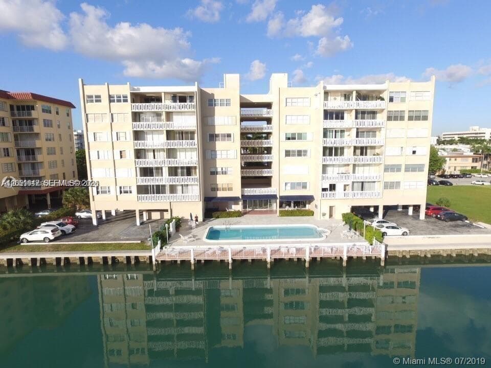 9381 E Bay Harbor Dr # 302S, Bay Harbor Islands, FL 33154