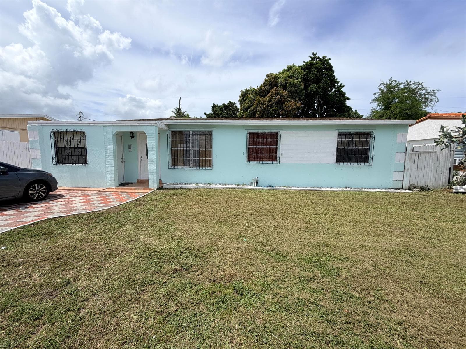 2033 Longwood Road, West Palm Beach, FL 33409