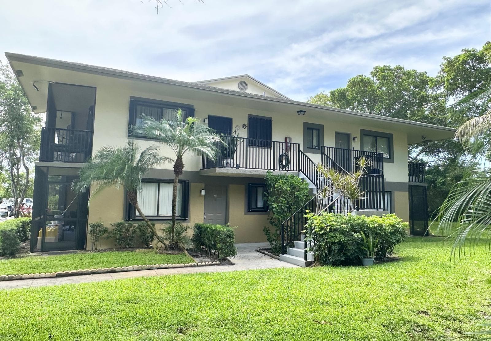 588 Trace Circle # 211, Deerfield Beach, FL 33441
