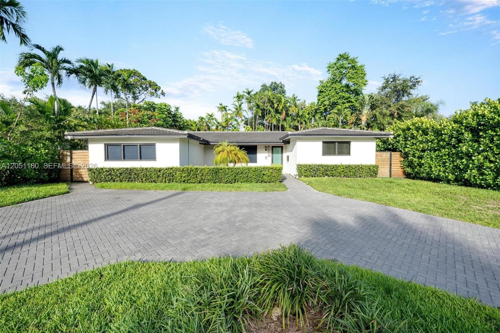10555 NE 2nd Ave, Miami Shores, FL 33138