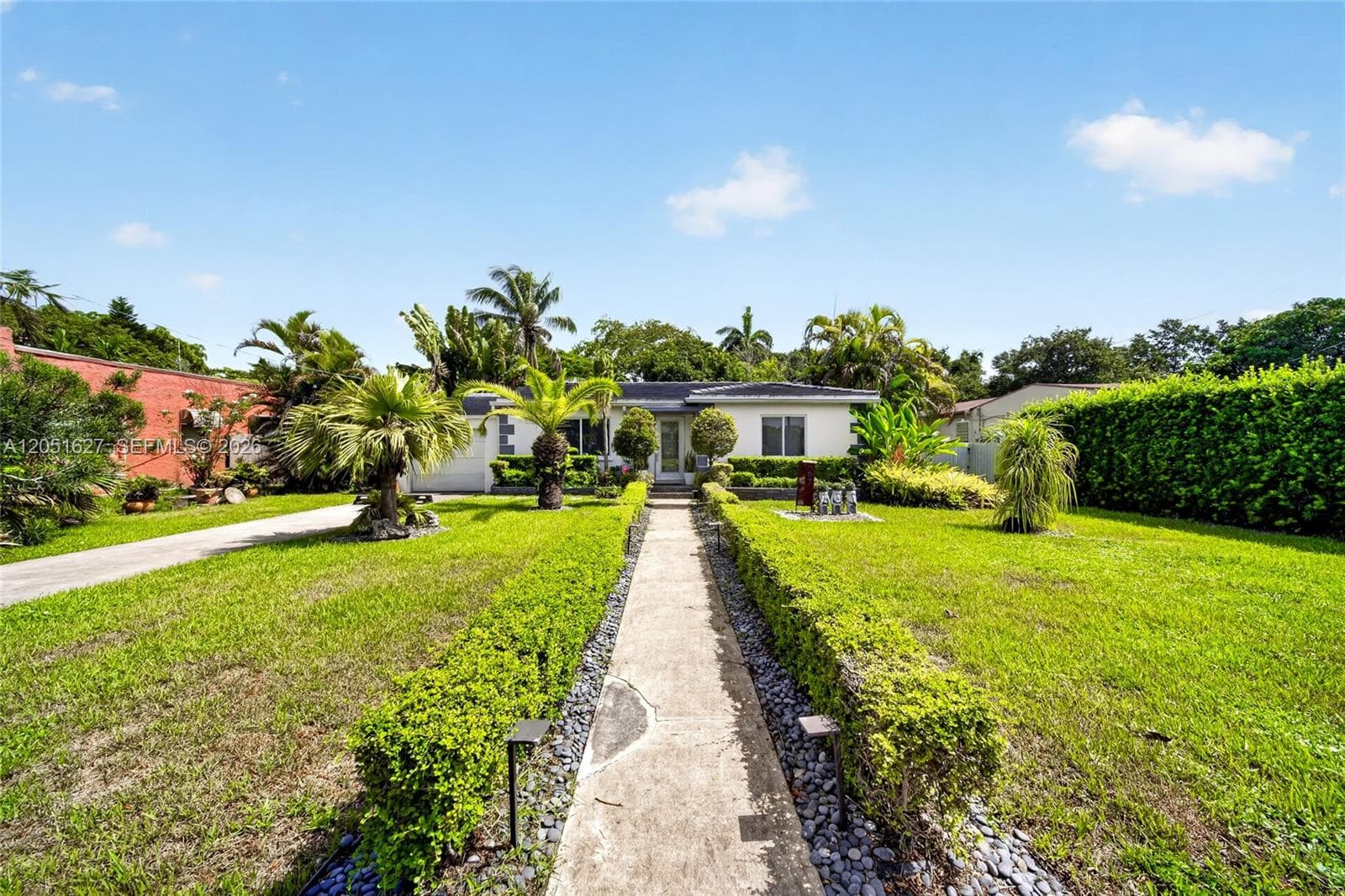 467 NE 129th St, North Miami, FL 33161