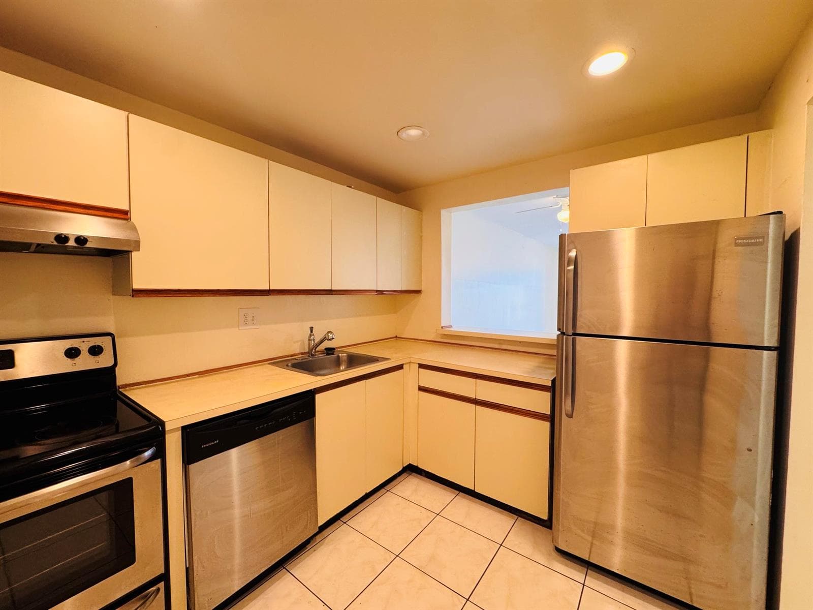 8025 S Colony Circle # 203, Tamarac, FL 33321
