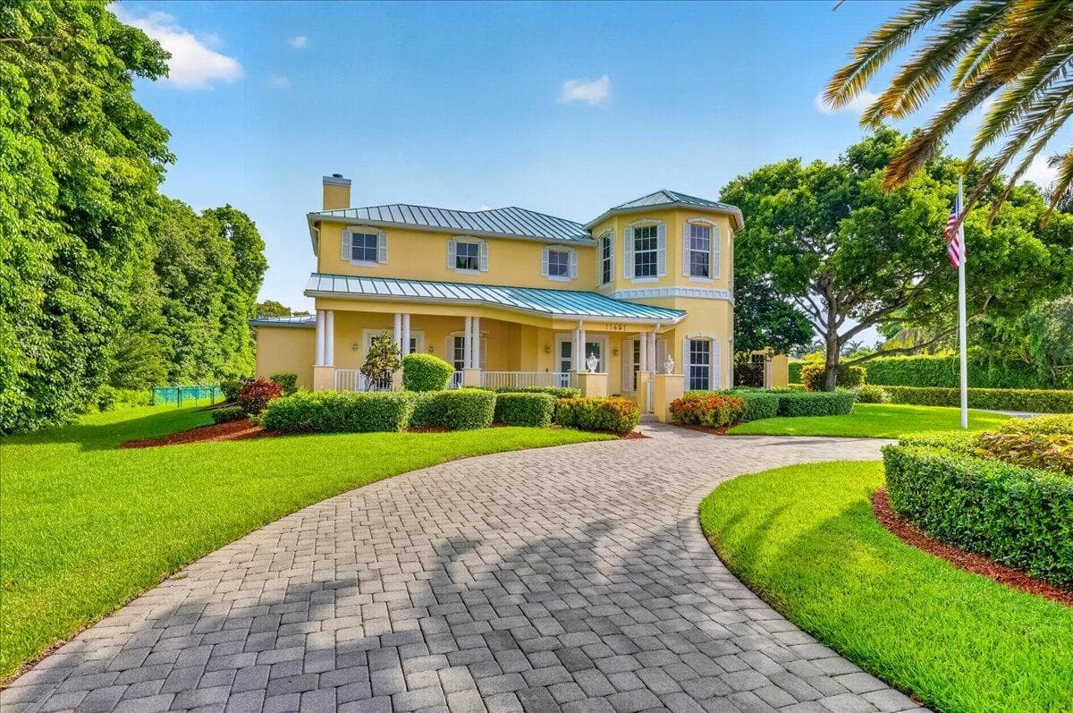 11651 SW 3rd Street, Plantation, FL 33325